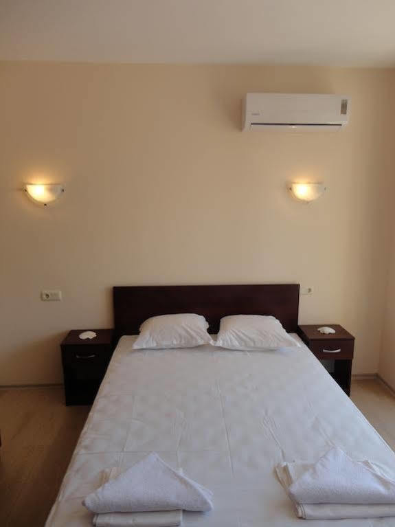 Holiday Apartments In Pomorie Ngoại thất bức ảnh