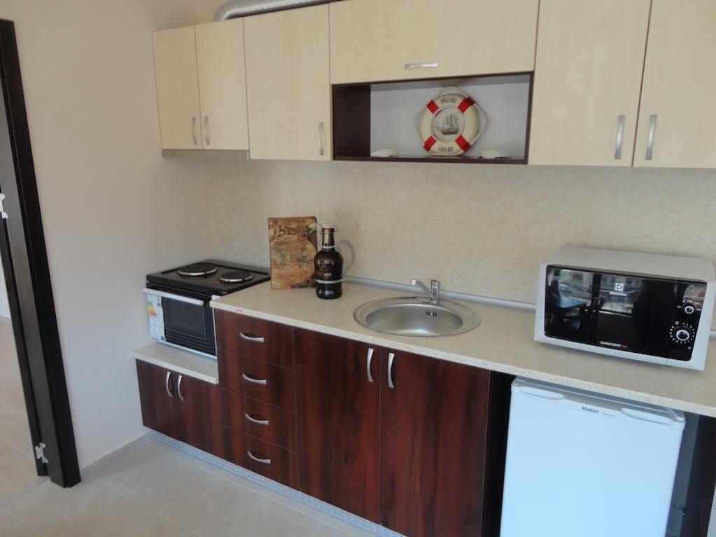 Holiday Apartments In Pomorie Ngoại thất bức ảnh